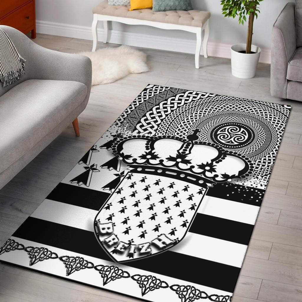 Celtic Brittany Area Rug - Brittany Flag With Triskelion Symbols – Aljaira