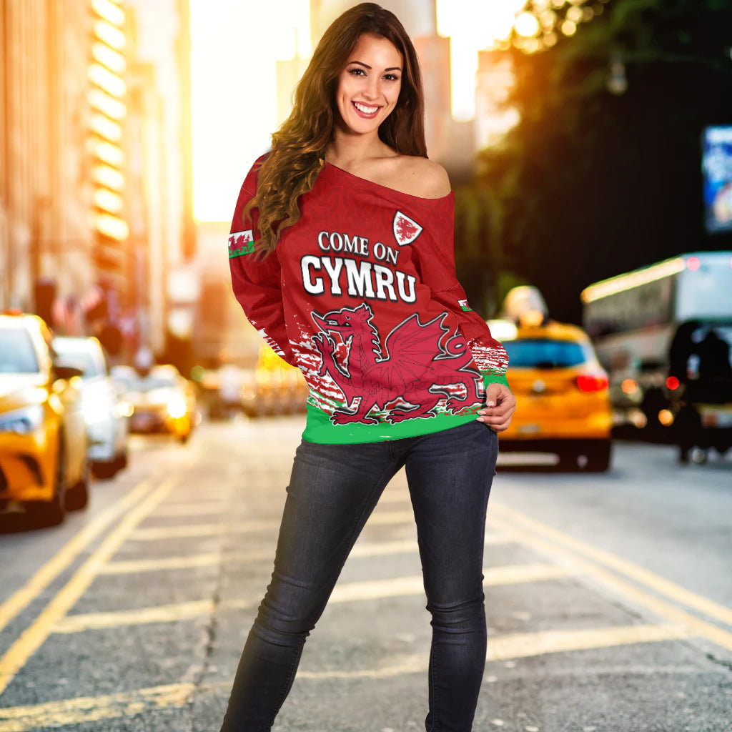 custom-personalised-wales-football-2022-off-shoulder-sweater-come-on-cymru-the-red-wall