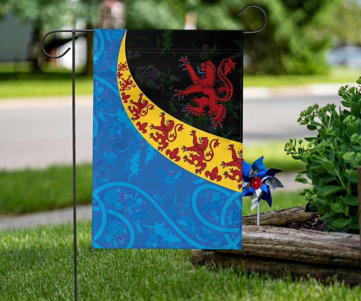 scotland-celtic-flag-scottish-lion-with-thistle-patterns