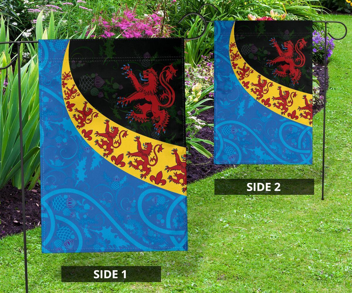 scotland-celtic-flag-scottish-lion-with-thistle-patterns