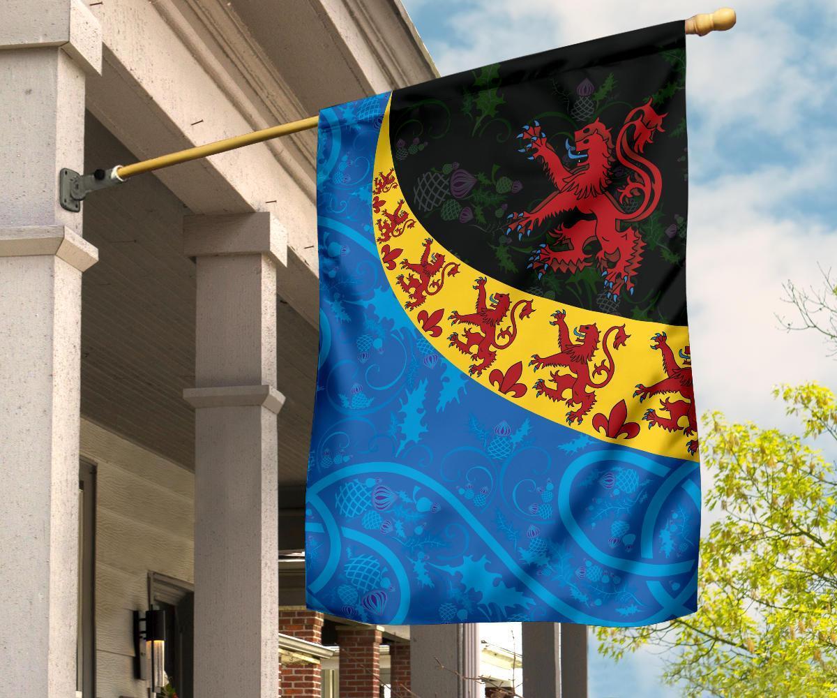 scotland-celtic-flag-scottish-lion-with-thistle-patterns